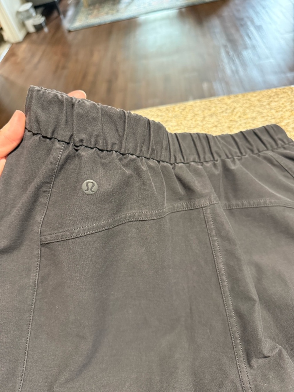 Light Utilitech Cargo Pocket High-Rise Pant - Picture 5 of 8
